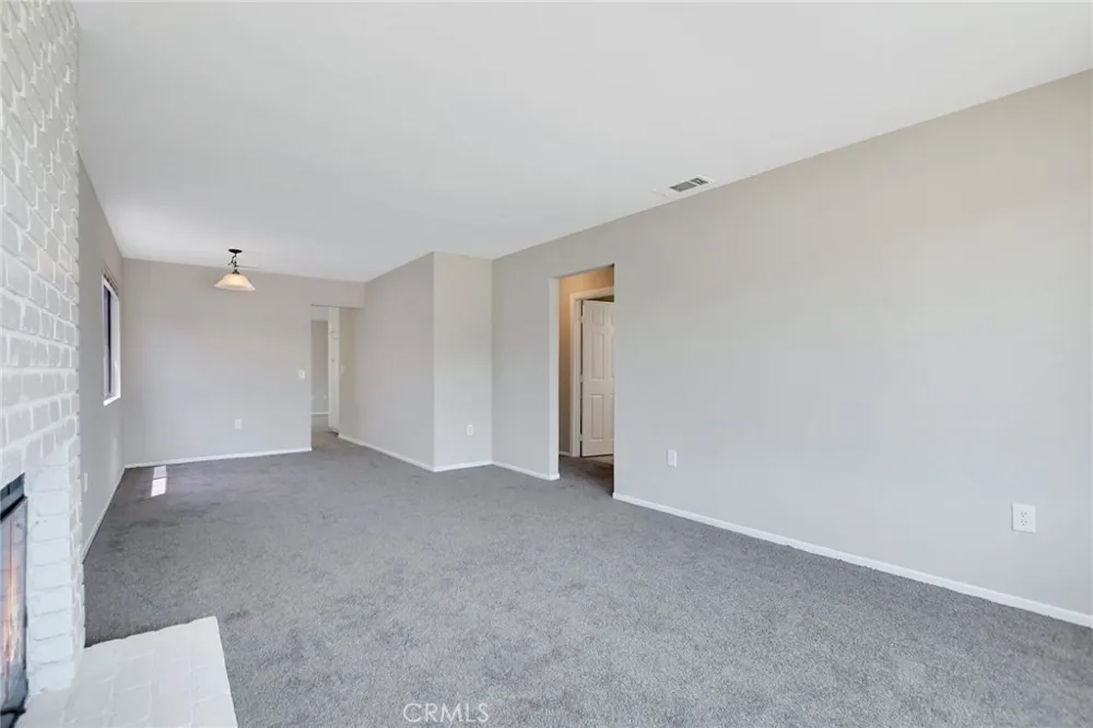 3102 W Devonshire Avenue Hemet, CA 92545