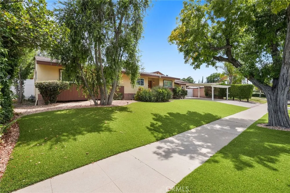 18618 Celtic Street Porter Ranch, CA 91326