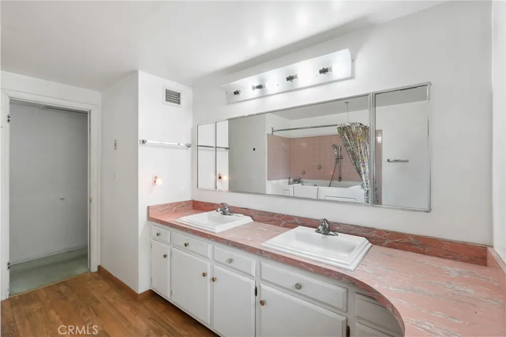 18618 Celtic Street Porter Ranch, CA 91326