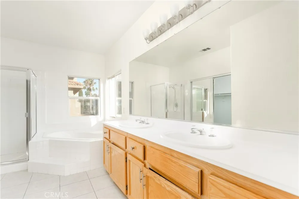 4156 Sungate Drive Palmdale, CA 93551
