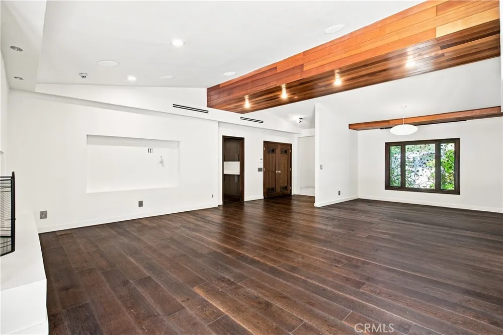 3184 Dona Sarita Place Studio City, CA 91604