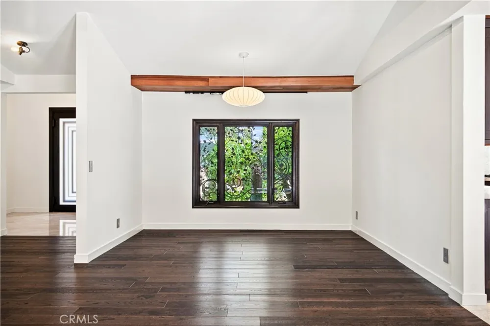 3184 Dona Sarita Place Studio City, CA 91604