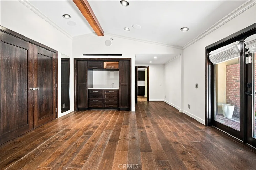 3184 Dona Sarita Place Studio City, CA 91604