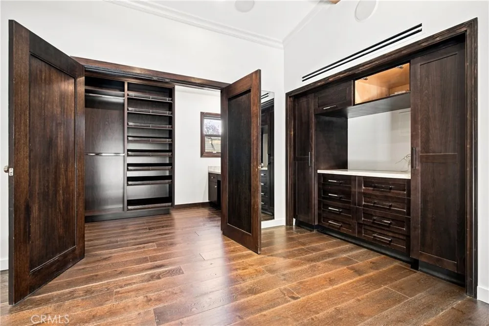 3184 Dona Sarita Place Studio City, CA 91604