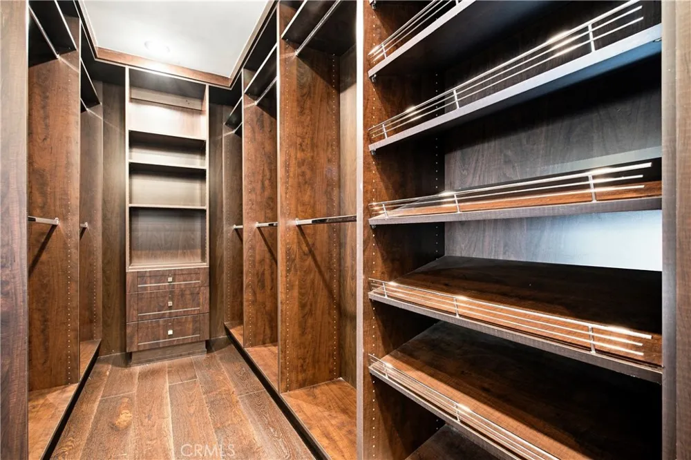 3184 Dona Sarita Place Studio City, CA 91604