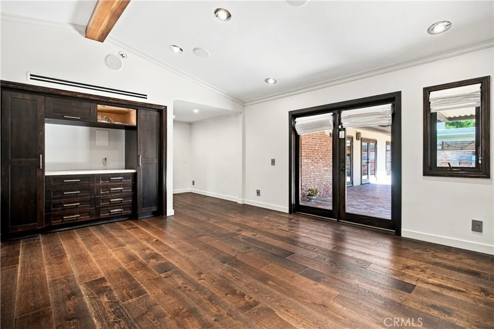 3184 Dona Sarita Place Studio City, CA 91604