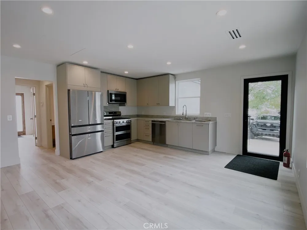 3647 Brunswick Atwater Village, CA 90039