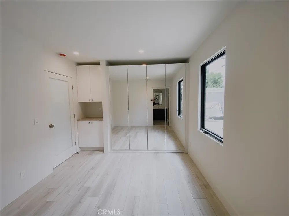 3647 Brunswick Atwater Village, CA 90039
