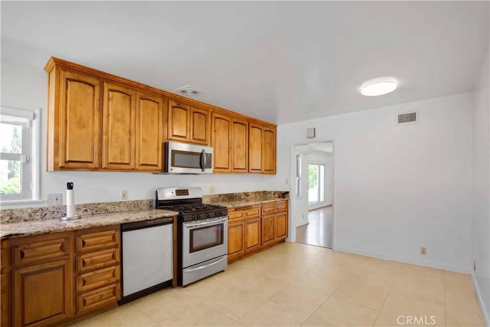 10439 Haledon Downey, CA 90241