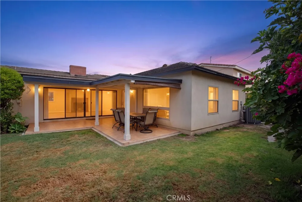 10439 Haledon Downey, CA 90241