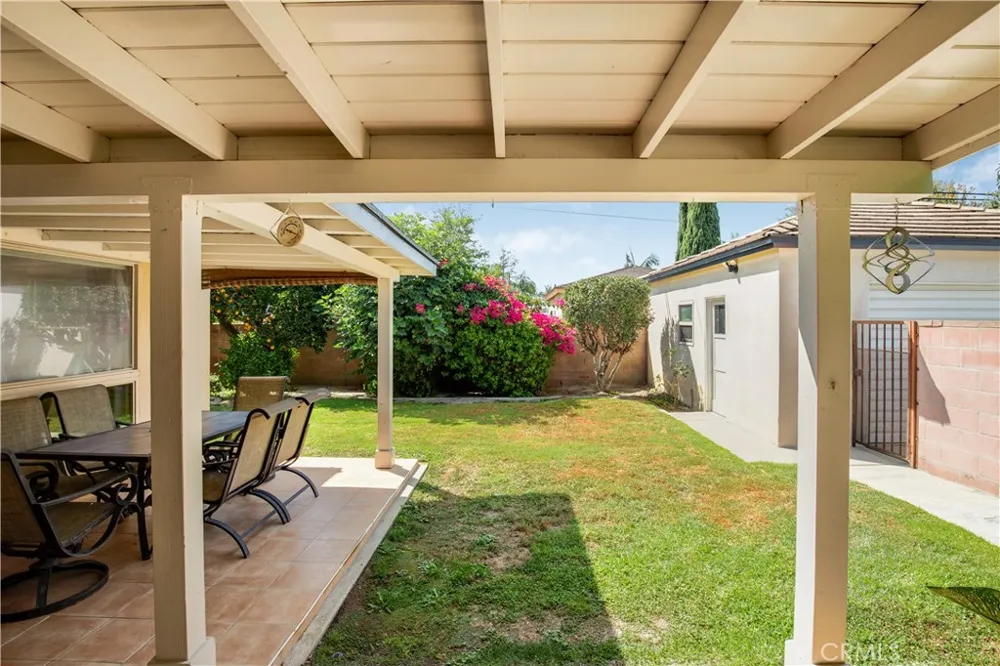 10439 Haledon Downey, CA 90241