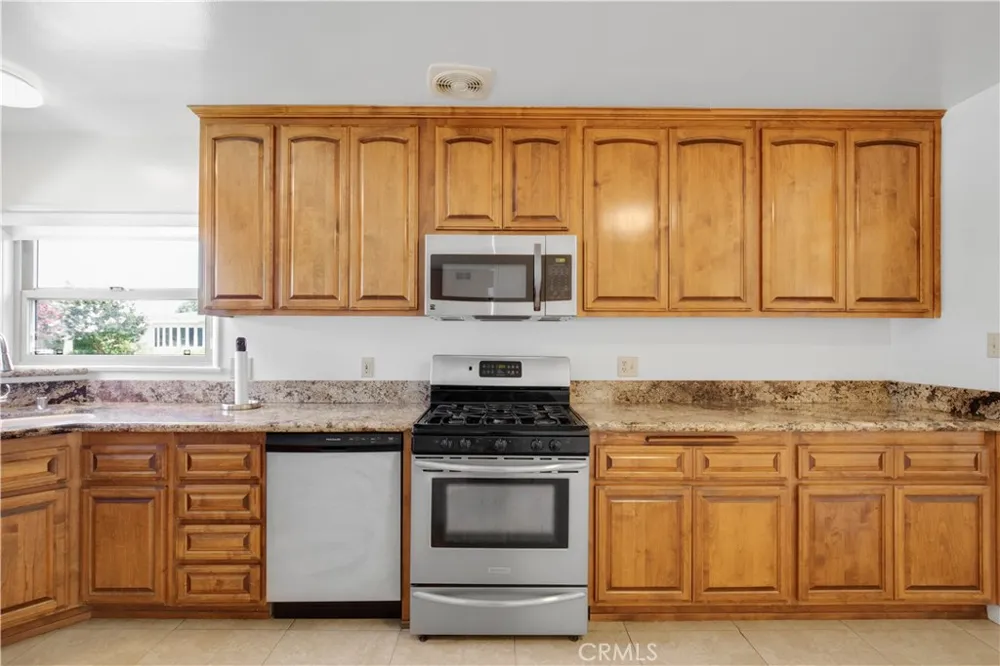 10439 Haledon Downey, CA 90241