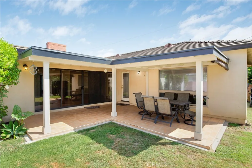 10439 Haledon Downey, CA 90241