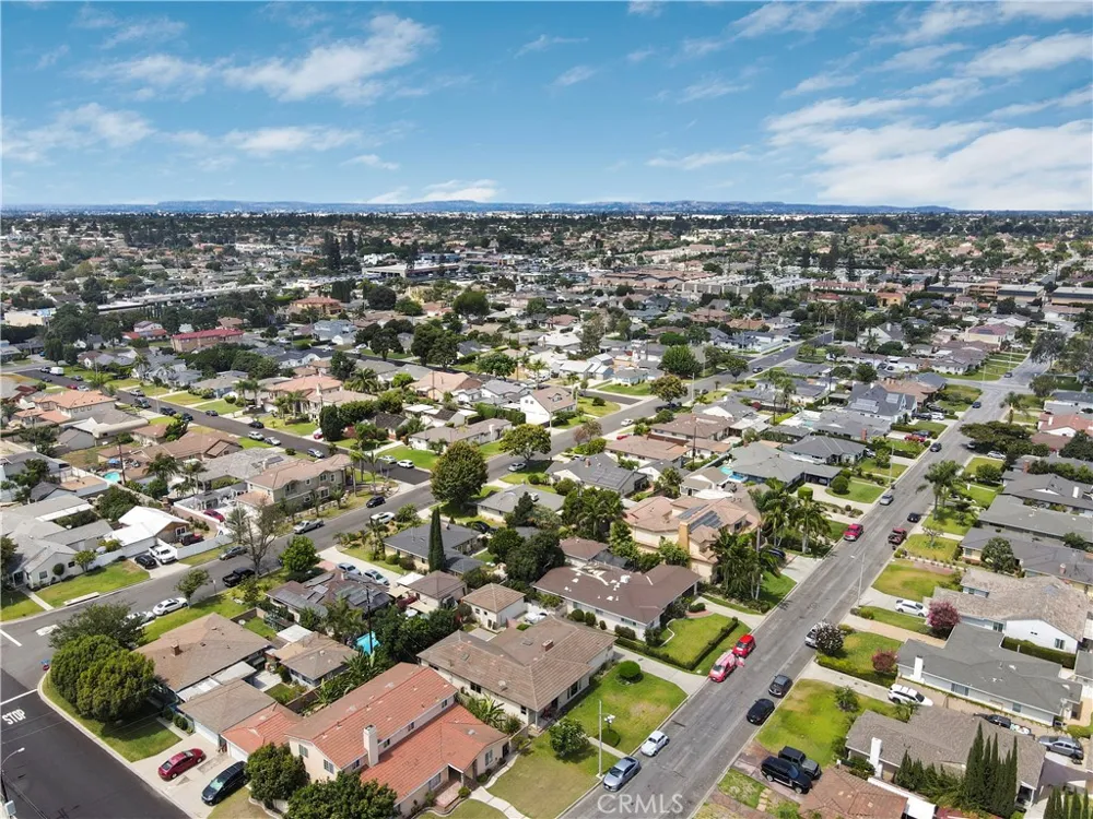 10439 Haledon Downey, CA 90241