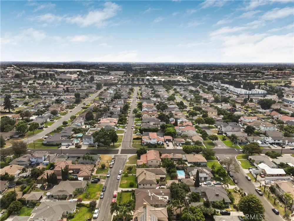 10439 Haledon Downey, CA 90241