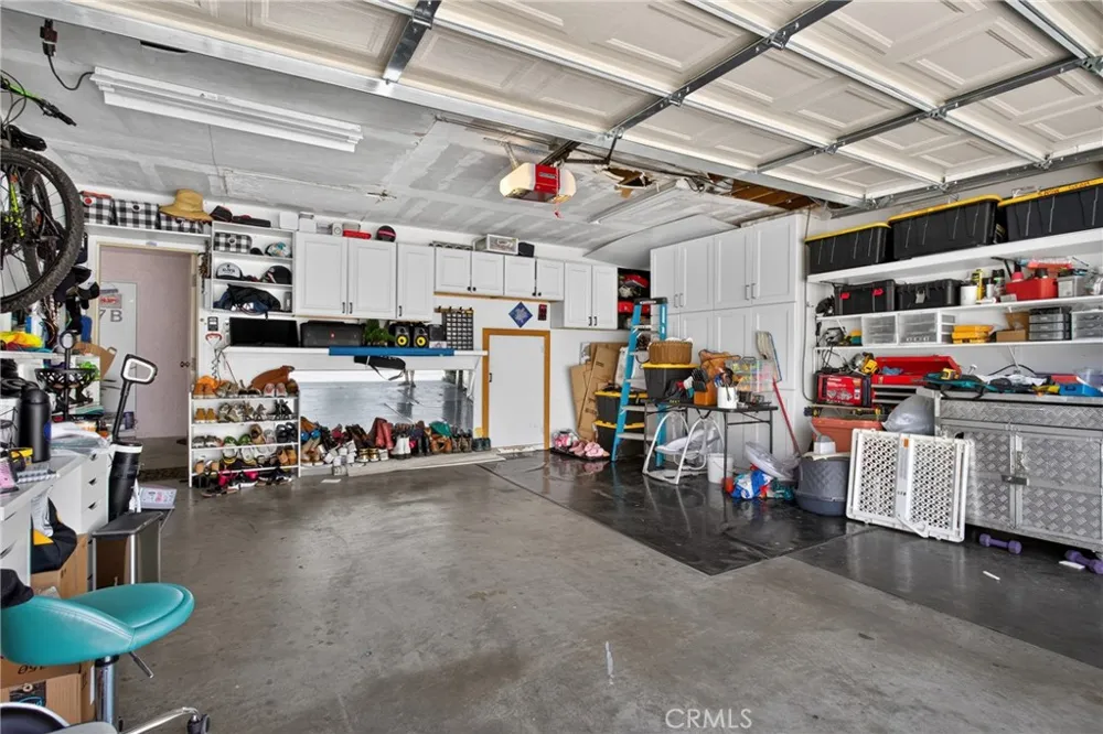 21333 Lassen #7B Chatsworth, CA 91311