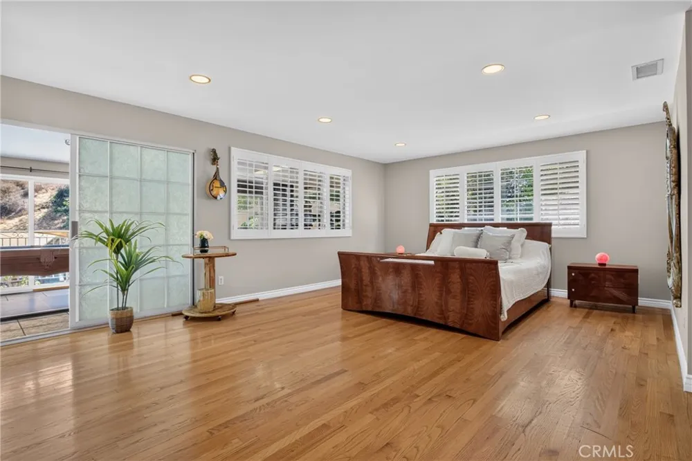 11510 Baird Avenue Porter Ranch, CA 91326