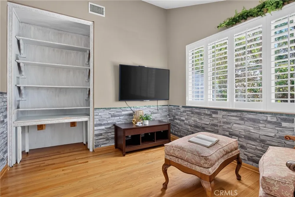 11510 Baird Avenue Porter Ranch, CA 91326
