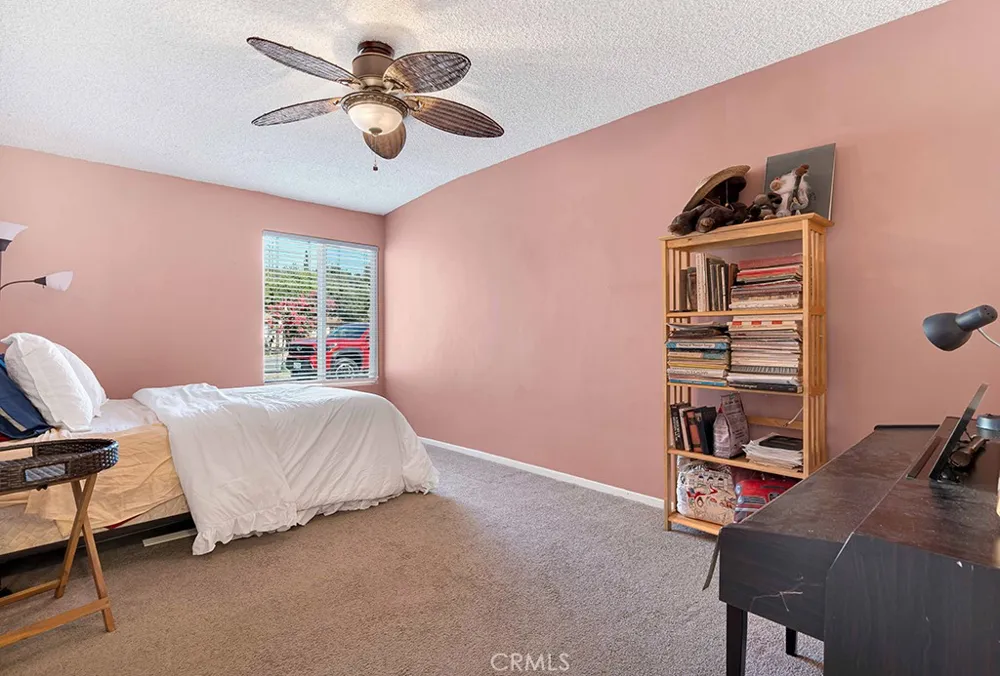 10037 Louise Northridge, CA 91325