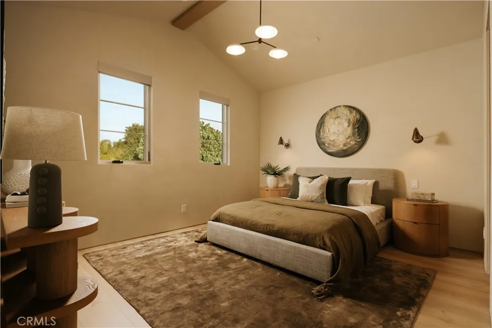 4521 Mary Ellen Avenue Sherman Oaks, CA 91423