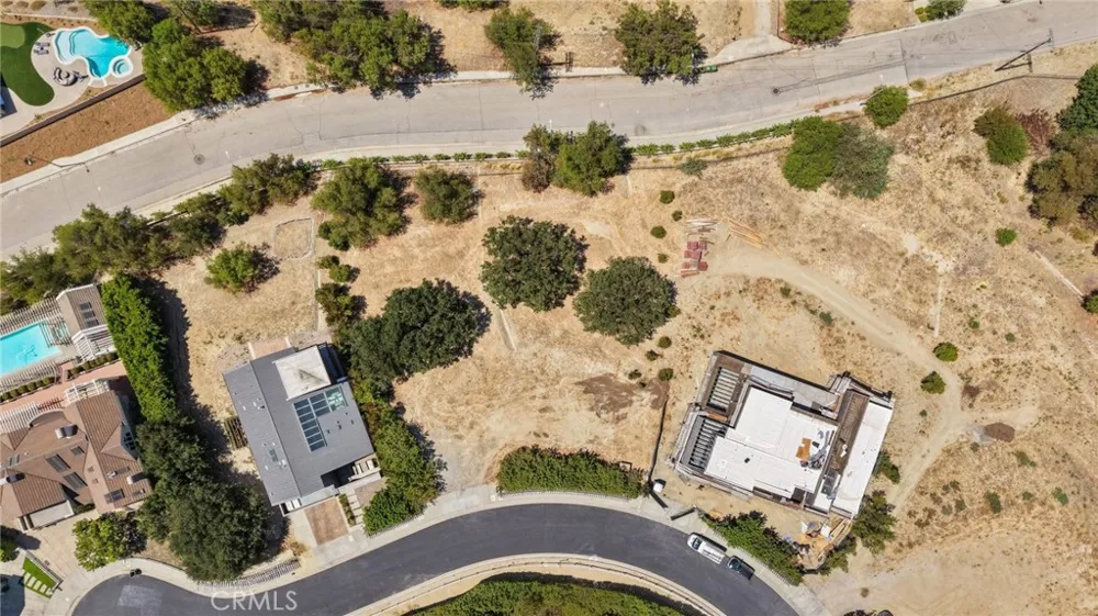 18169 Knoll Hill Granada Hills, CA 91344