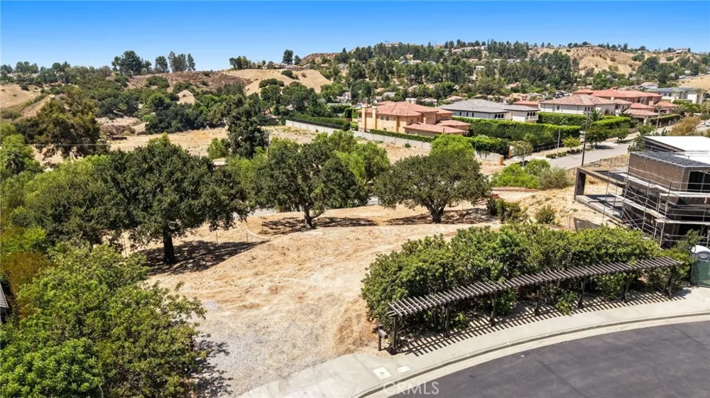18169 Knoll Hill Granada Hills, CA 91344