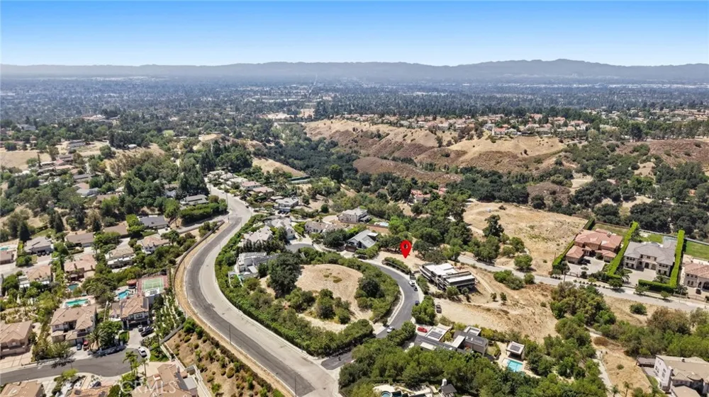 18169 Knoll Hill Granada Hills, CA 91344