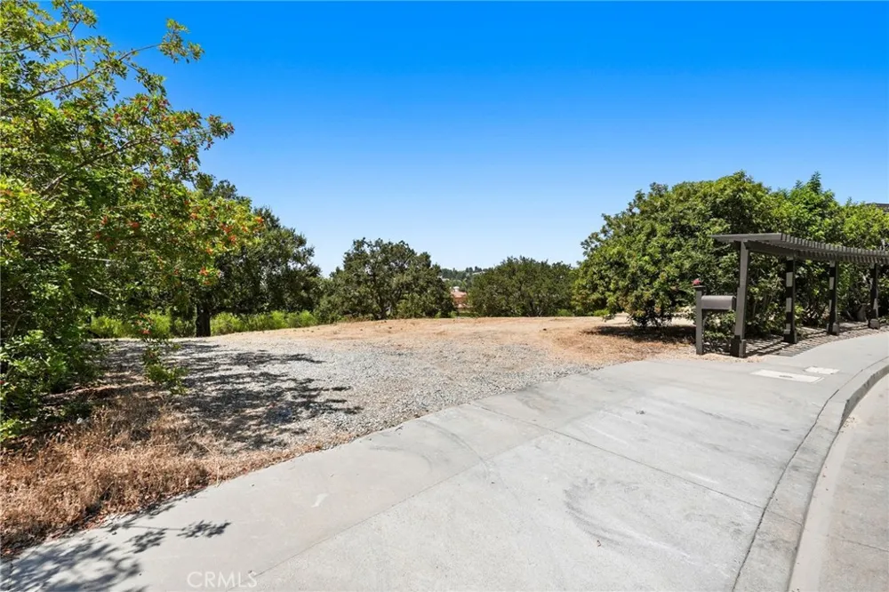 18169 Knoll Hill Granada Hills, CA 91344