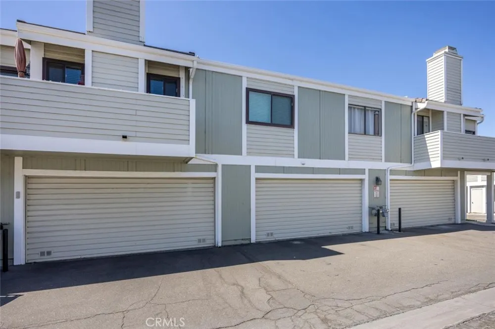 27068 Hidaway #7 Canyon Country, CA 91351