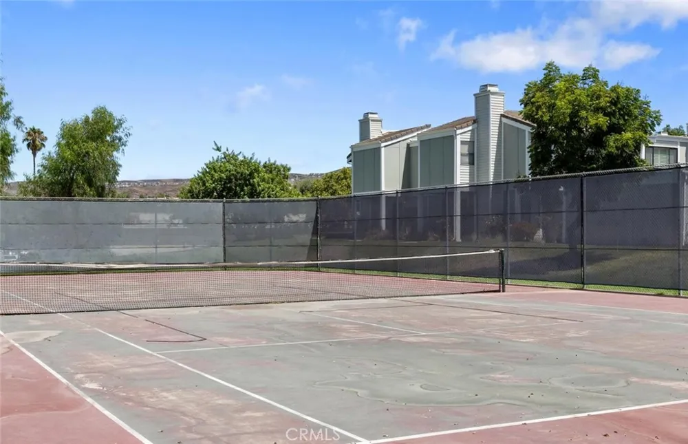 27068 Hidaway #7 Canyon Country, CA 91351