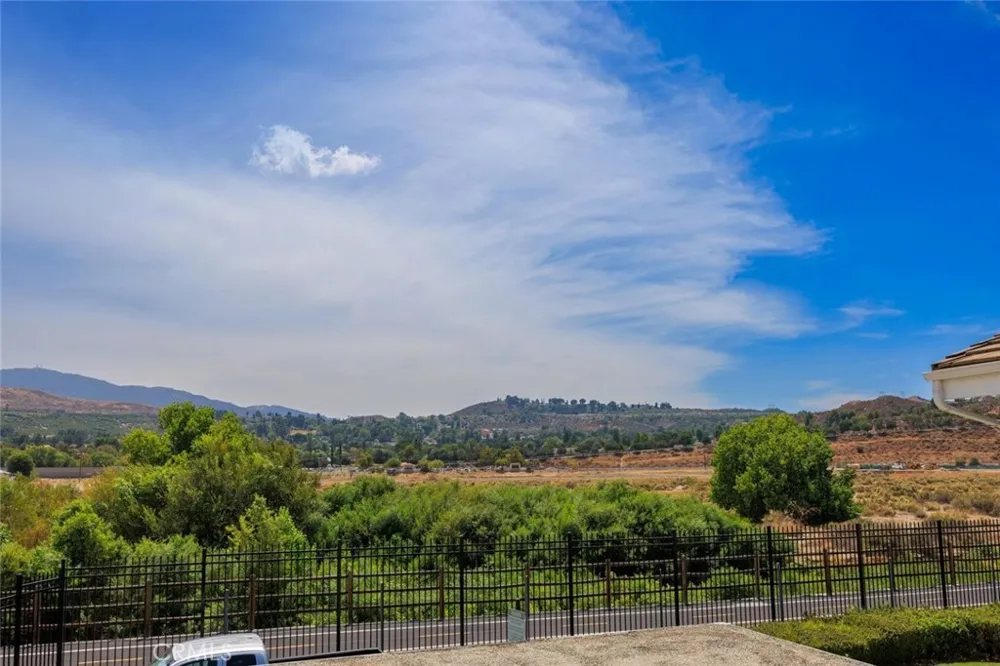 27068 Hidaway #7 Canyon Country, CA 91351