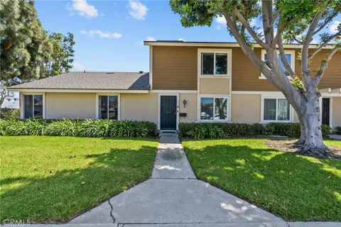2901 S Sycamore #B