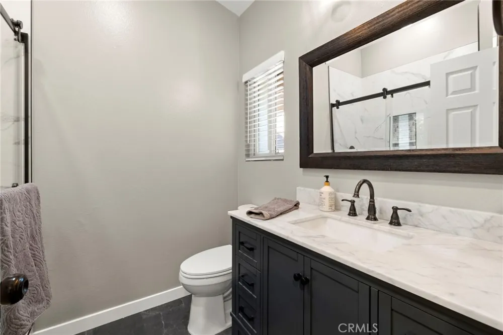 25526 NewCastle Court Saugus, CA 91350