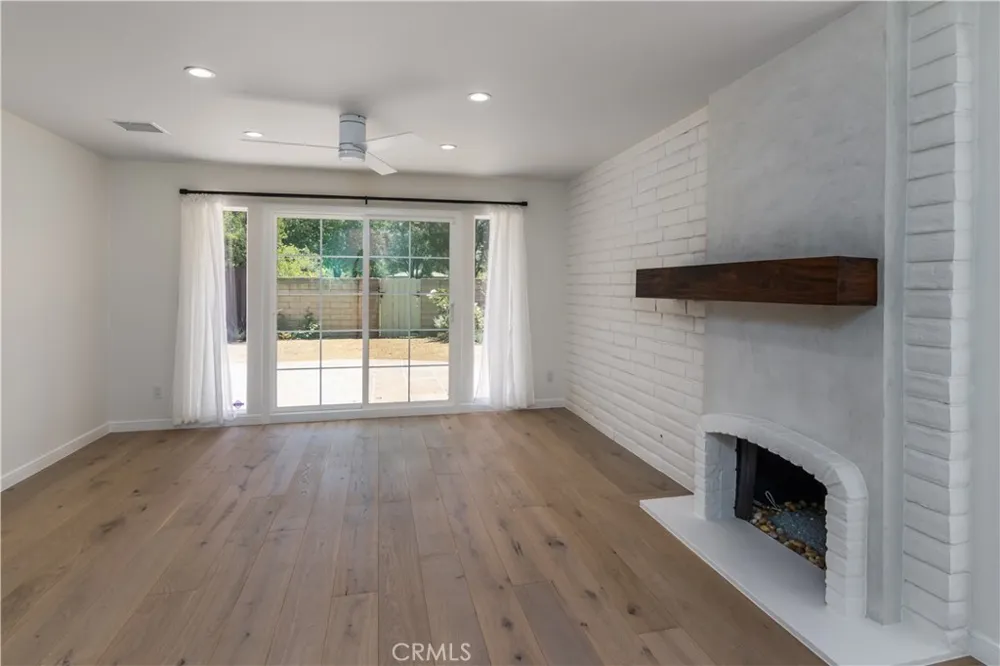 32046 Kingspark Court Westlake Village, CA 91361