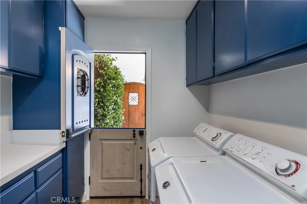 32046 Kingspark Court Westlake Village, CA 91361