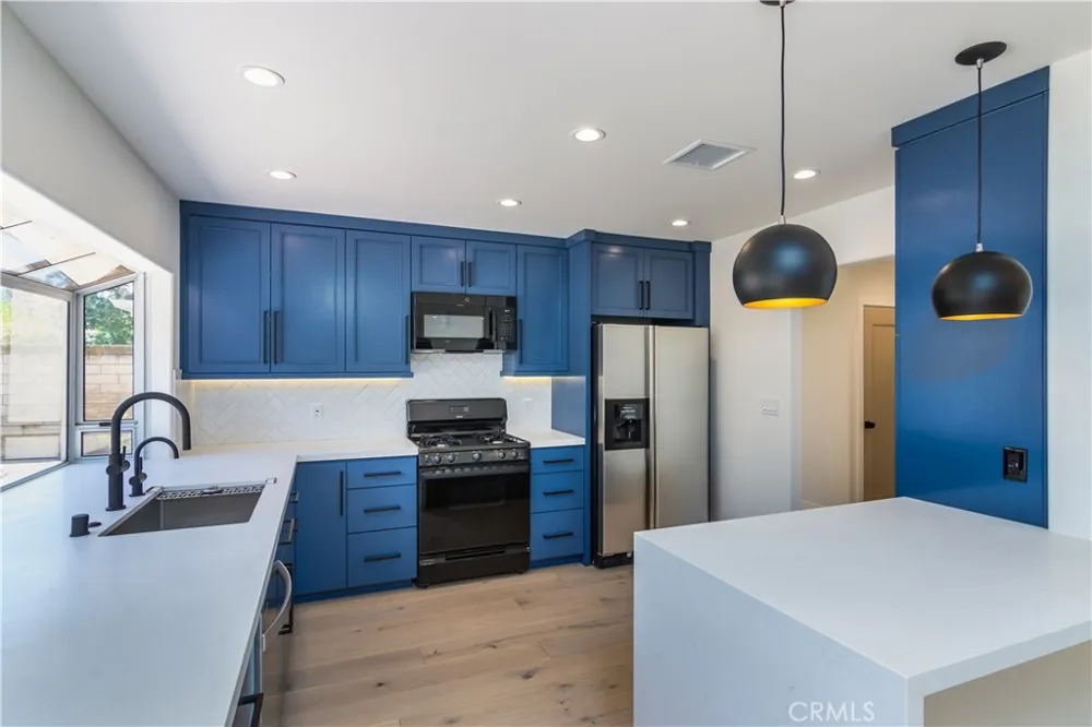 32046 Kingspark Court Westlake Village, CA 91361