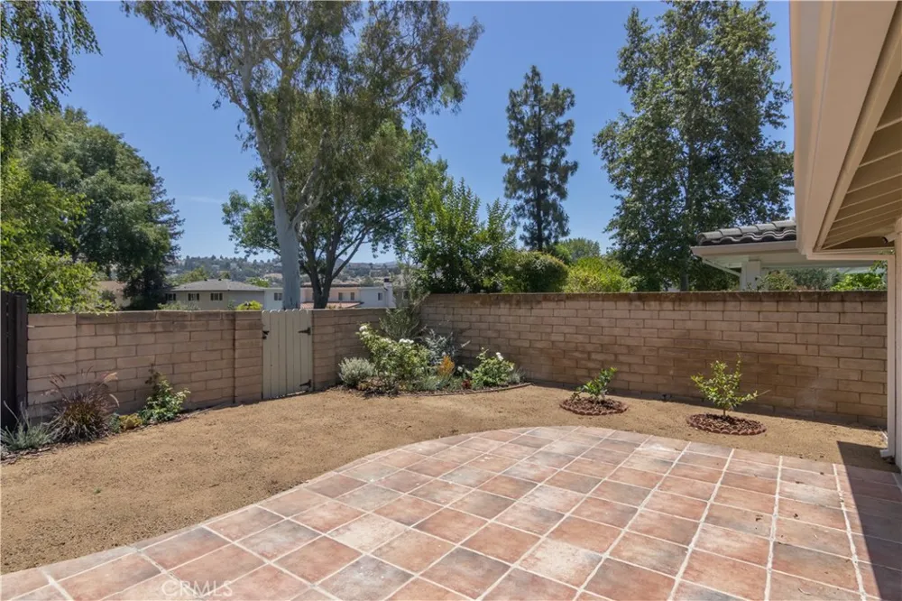 32046 Kingspark Court Westlake Village, CA 91361