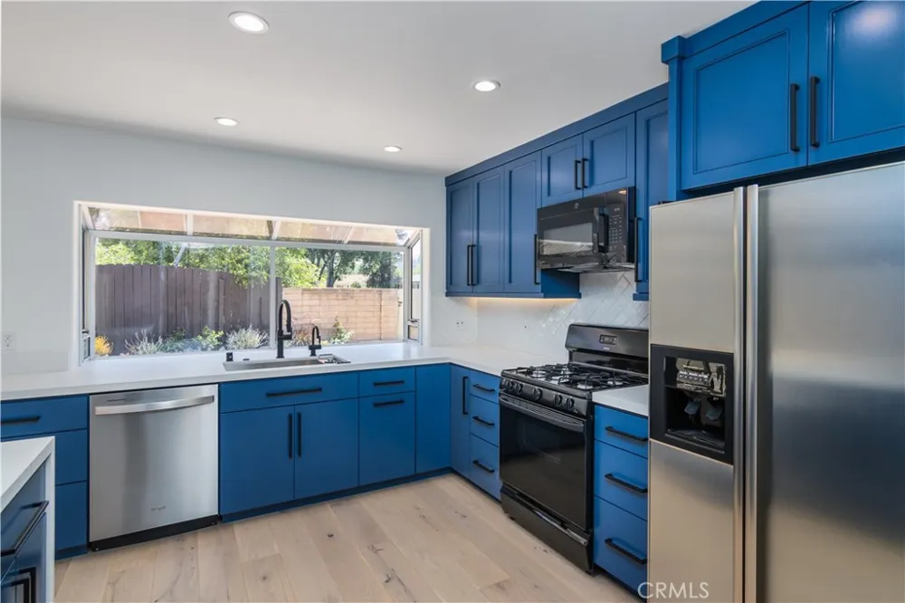 32046 Kingspark Court Westlake Village, CA 91361