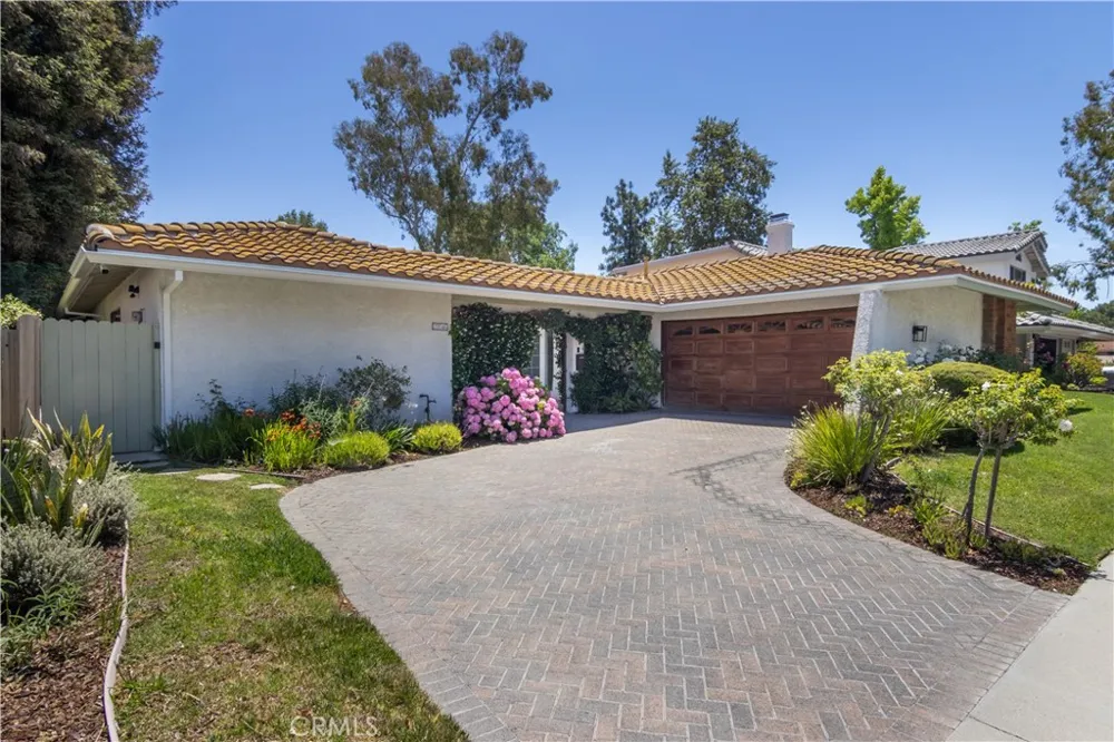 32046 Kingspark Court Westlake Village, CA 91361