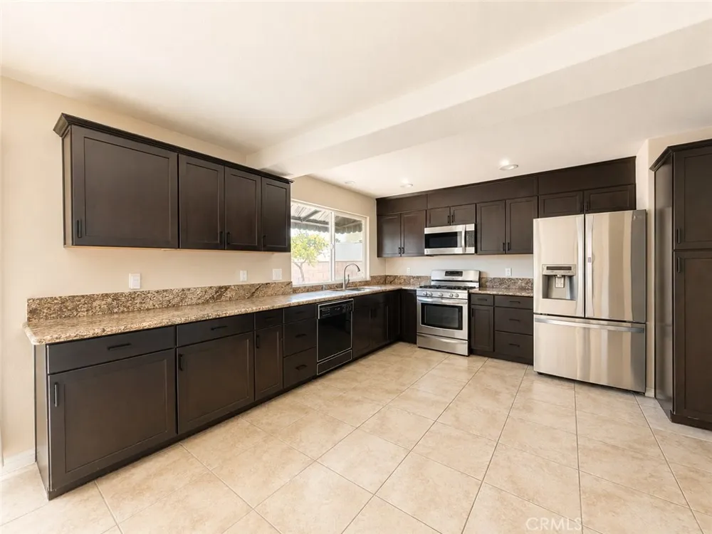 10661 Coraline Place Chatsworth, CA 91311
