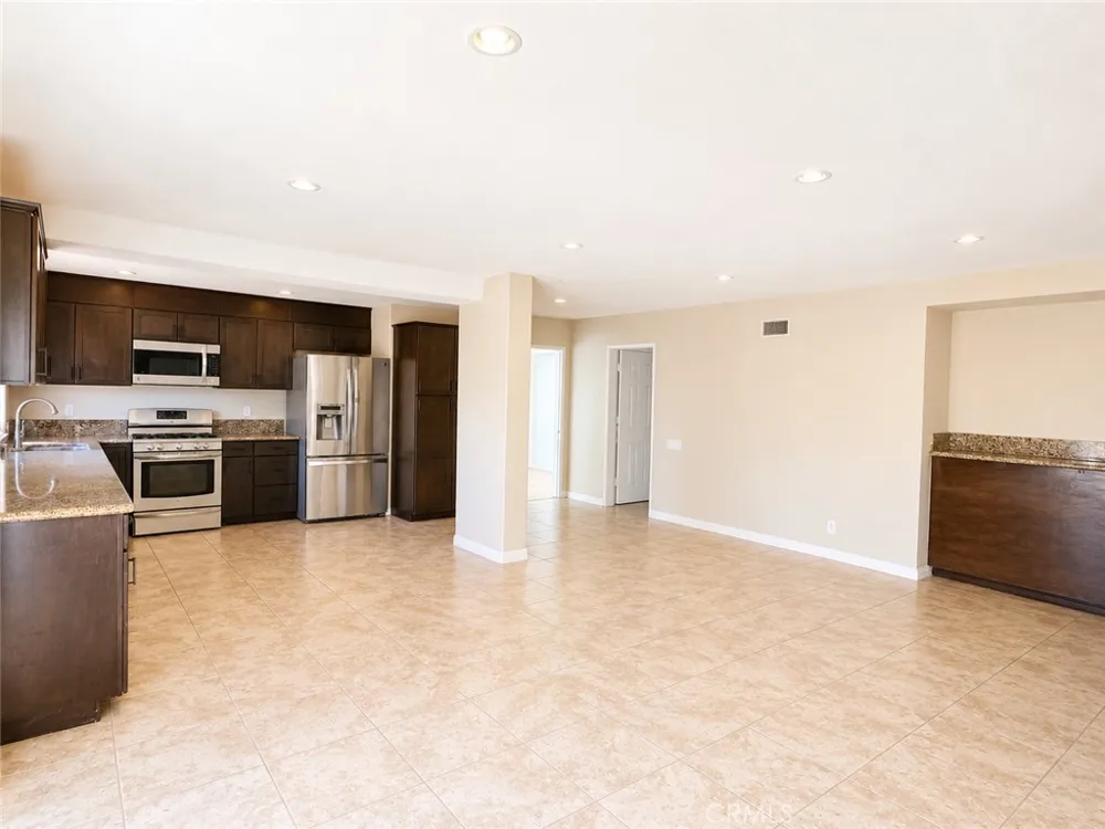 10661 Coraline Place Chatsworth, CA 91311
