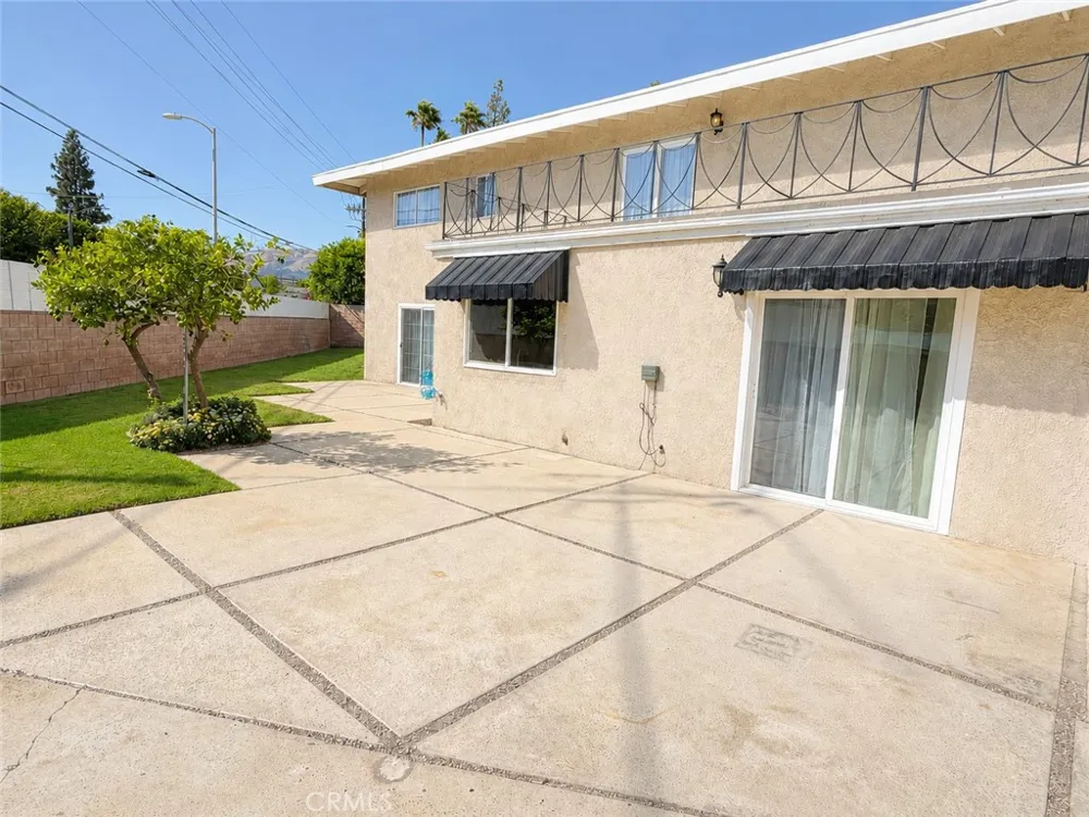 10661 Coraline Place Chatsworth, CA 91311