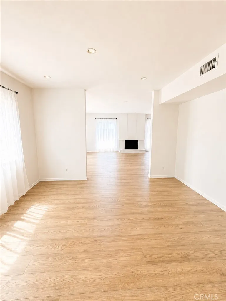 10661 Coraline Place Chatsworth, CA 91311