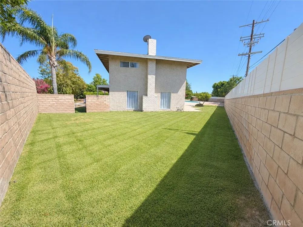 10661 Coraline Place Chatsworth, CA 91311
