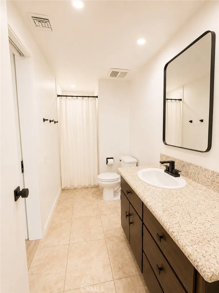10661 Coraline Place Chatsworth, CA 91311