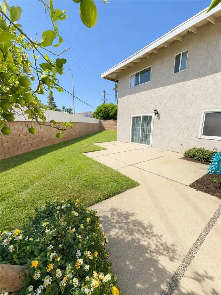 10661 Coraline Place Chatsworth, CA 91311