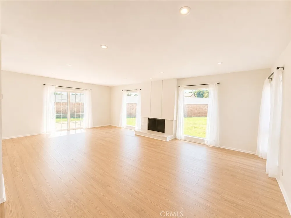 10661 Coraline Place Chatsworth, CA 91311