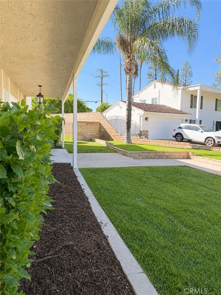10661 Coraline Place Chatsworth, CA 91311