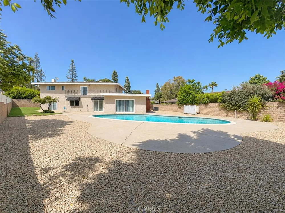 10661 Coraline Place Chatsworth, CA 91311