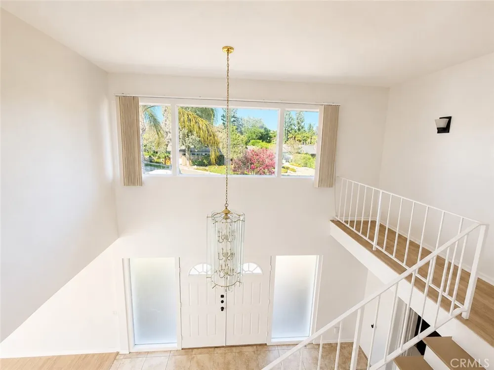 10661 Coraline Place Chatsworth, CA 91311
